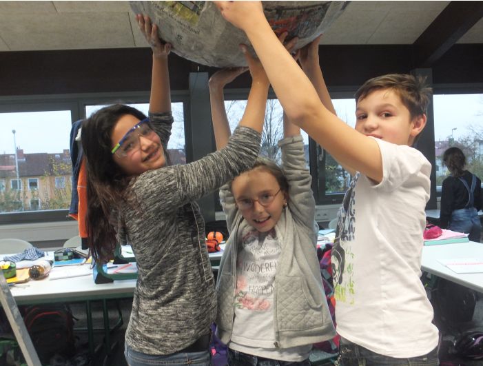 Unfassbares doch anfassbar – junge Forscher holen sich das Sonnensystem