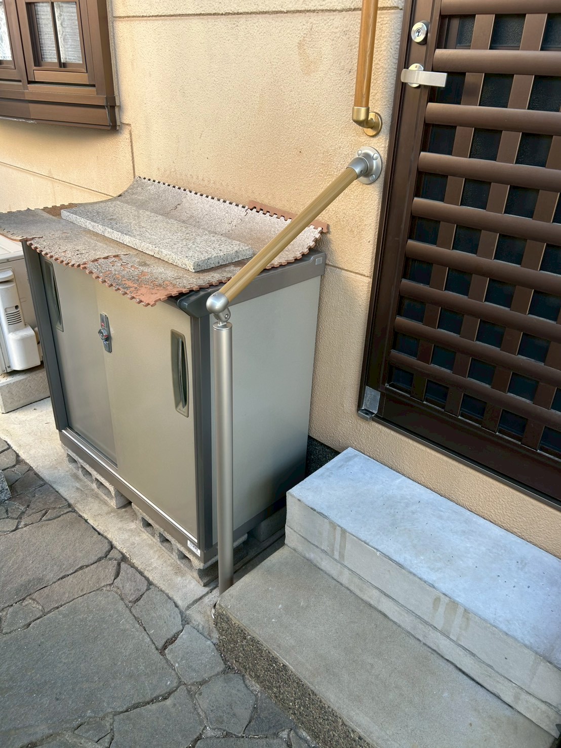 手すり取付け