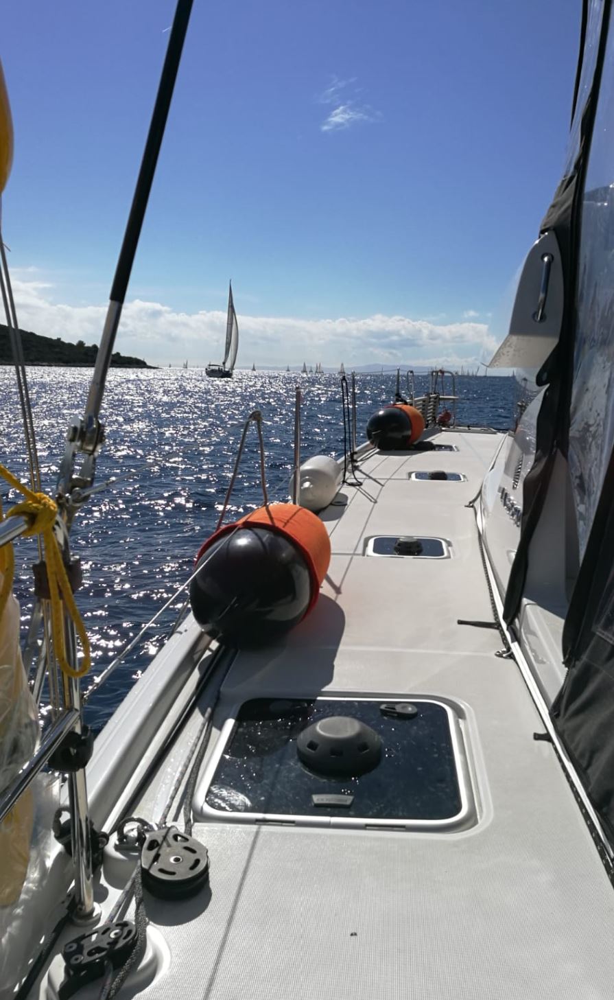 Urlaub Segeltörn ist auch Anspruchsvoll - Wir holen Segelschiff ein