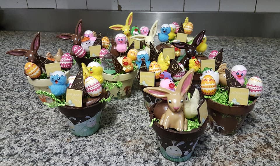 Chocolats Pâques lapins en pots