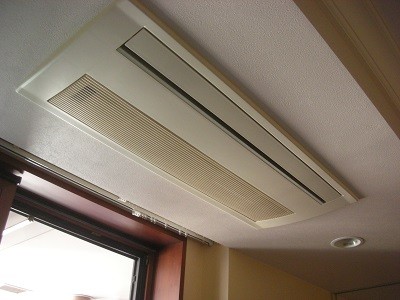 エアコンクリーニング　天井埋め込み1方向ハイグレードマンション用