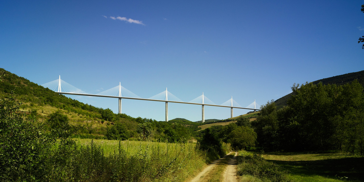 Le viaduc de Millau Hôtel Lapérouse à ALBI
