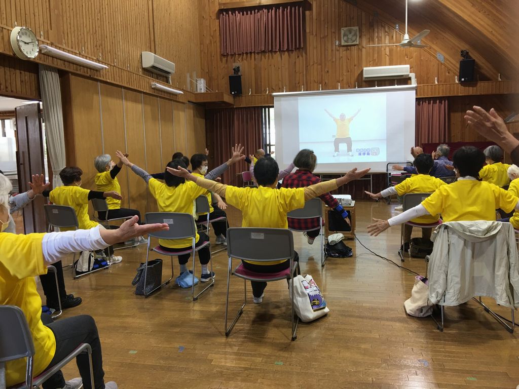 いきいき百歳体操の秋の懇親会が開催されました