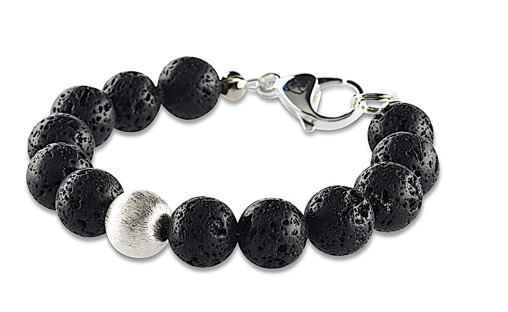 10 mm Damen Armband aus schwarzen Lavaperlen mit einer Perle aus geschliffenen Silber. Mit einem versilberten Karabiner als Verschluss mit Crazy Frog Logo.
