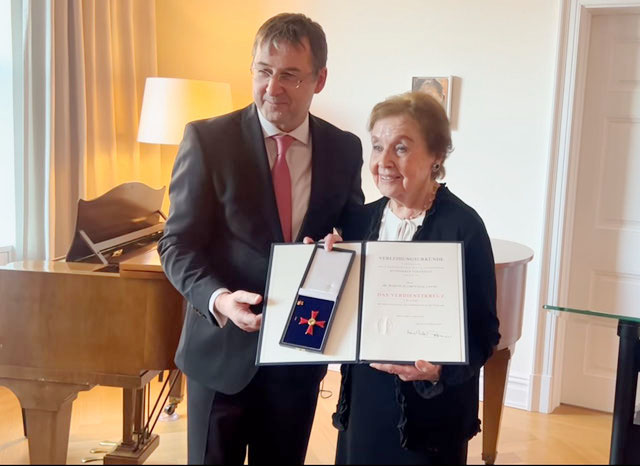 Marion Blumenthal erhält das Bundesverdienstkreuz