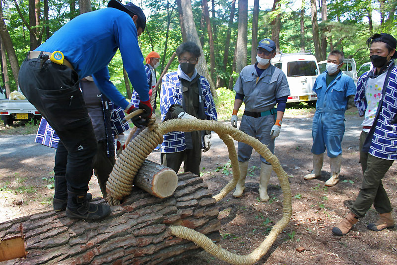 大理神社御柱祭に向けて準備作業が行われました