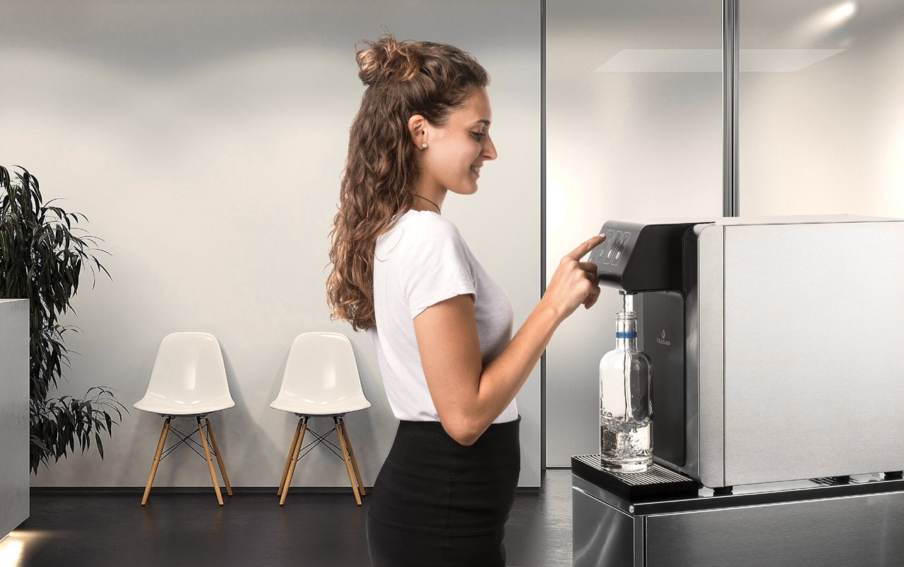 Warum Menschen ausreichend Wasser trinken sollten: Ein Gesundheitsratgeber
