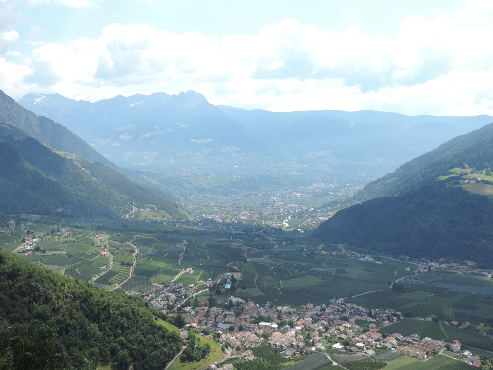 Blick vom Dursterhof ins Vinschgau