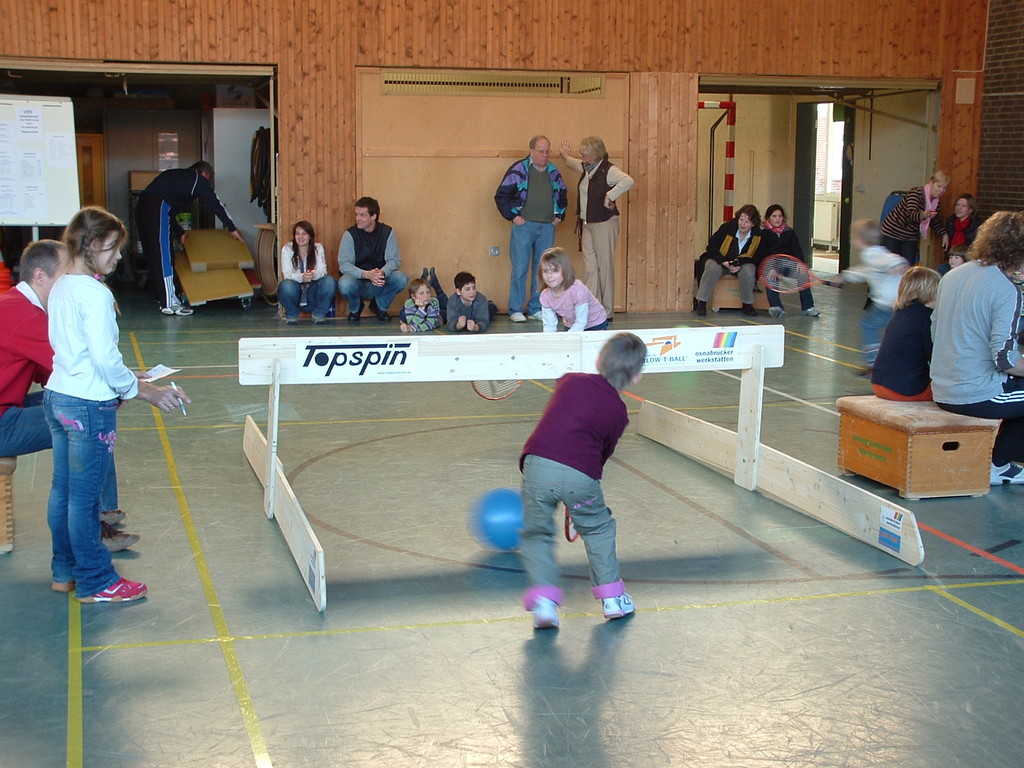 Schultennis in Grundschule Reppenstedt