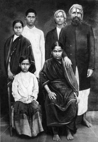  Mahakavi Bharathiyar's family photo