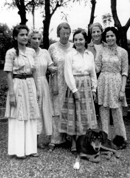 India ; (L-R) Meheru, Dr. Goher, Irene, Mehera, Rano & Mani.