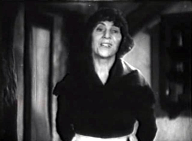 Stella performing in the film "The Demon Barber of Fleet Street" aka "Sweeney Todd"