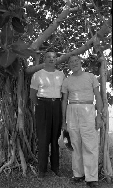 India - Sept.1954 :  John standing with  Frank  Eaton      ( Courtesy of Meher Nazar )