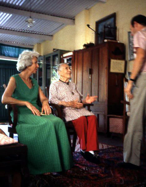 Judith Garbett and Kitty Davy in Mandali Hall, Meherazad, India - Courtesy of Anne Giles