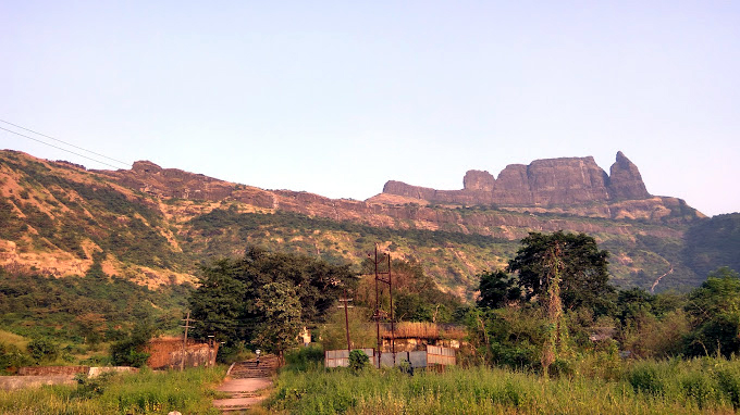 MALANG FORT IN THE FAR DISTANCE.
