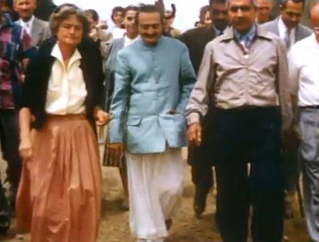 Meher Mount 1956 : Image captured by Anthony Zois from a film by Sufism Reoriented
