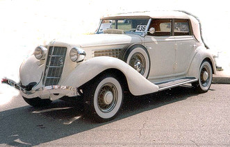 1935 Ford Auburn Deluxe Convertable Sedan