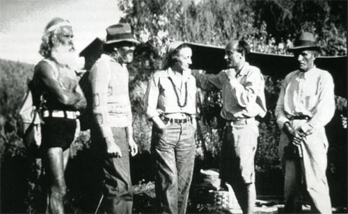 Early June 1932 : L. George Blais, Hugo Seelig, Norina Matchabelli, Meredith Starr, Pete Kosky. Photo courtesy of Dr. R. W. Gerber - The Awakener Magazine