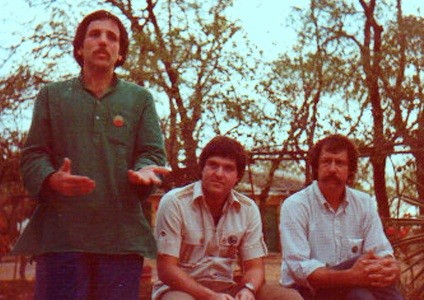 (L-R) Robert Dreyfuss, Allan Cohen & Rick Chapman