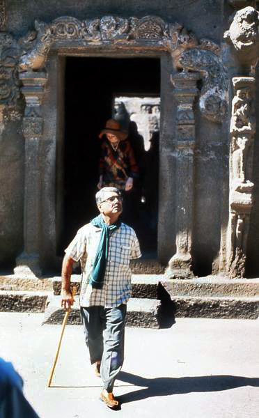 Eruch leading a tour at the Ellora Caves, India