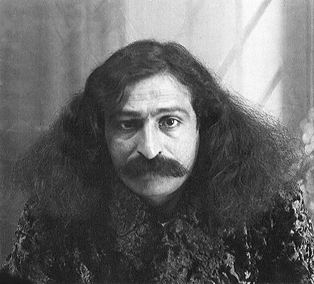  1931 : This image of Meher Baba is the one used for his passport.