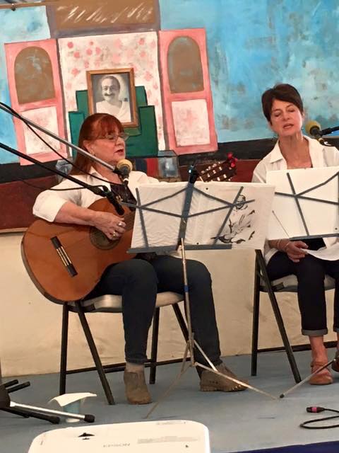 Meherana : Sue accompaning on vocals with Raine Eastman-Garnett