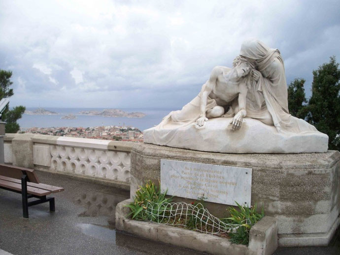 Marseille, Pieta beneath Notre Dame de la Garde. Courtesy of Yolanda Koumidou-Vlesmas, 2009