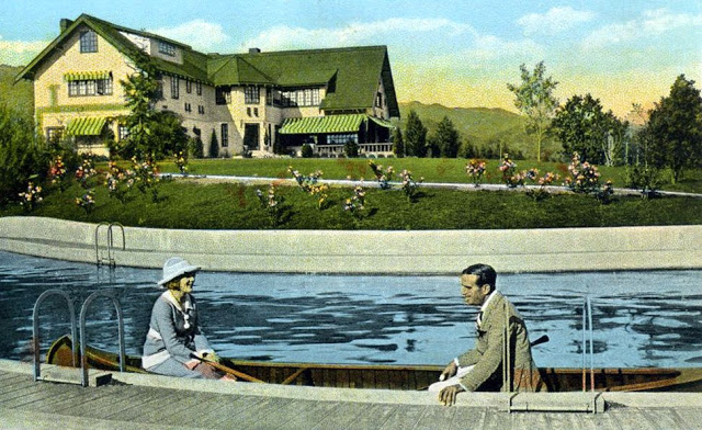 Douglas Fairbanks & Mary Pickford at Pickfair