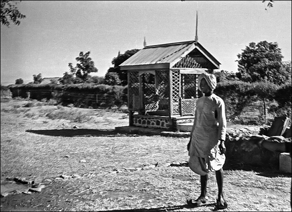 This is how Gilori Shah's tomb looked in 1938