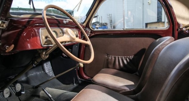 Example of a 1950 Fiat Topolino interior