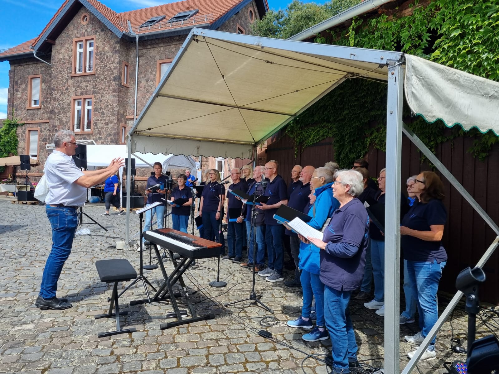 Einladung zum Hoffest in Langendiebach