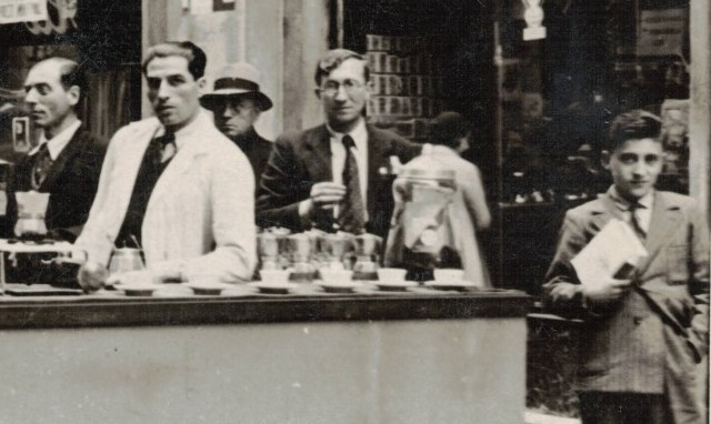 LA FOTO: OTELLO AMLETO SPADINI E LA SUA CAFFETTIERA