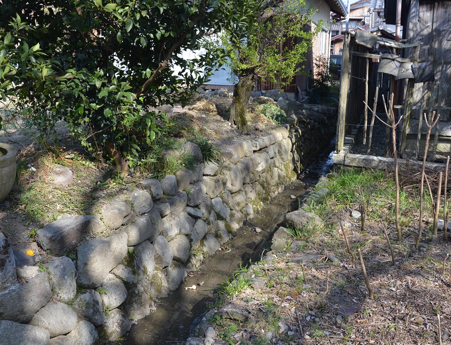 宇多源氏流佐々木秀義六男巌秀から角倉了以　吉田城～墓場放浪記～