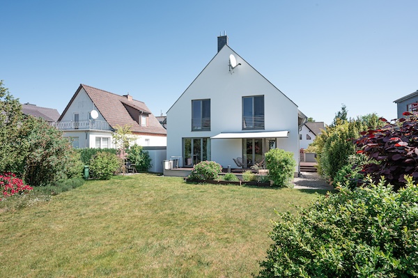 Naturnaher eingewachsener Garten des Einfamilienhauses in Graal-Müritz