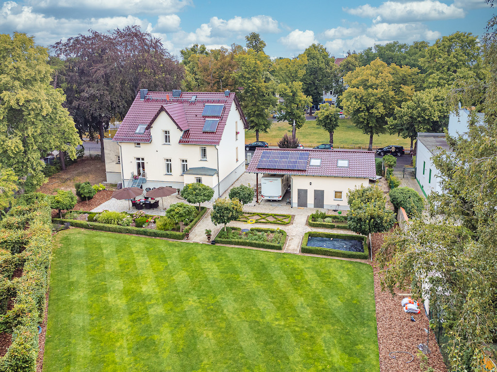 Villa kaufen Berlin [aktuelle Luxusimmobilien]] Bergen Real Estate