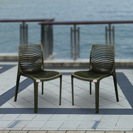 How to Choose the Best Plastic Chairs for Home Use