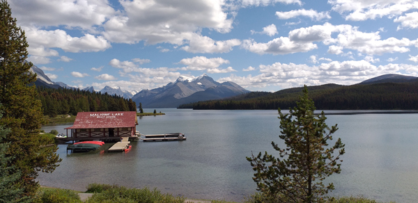 Maligne Lake