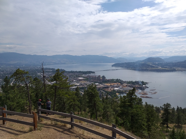 Aussicht über dem Okanagan Lake
