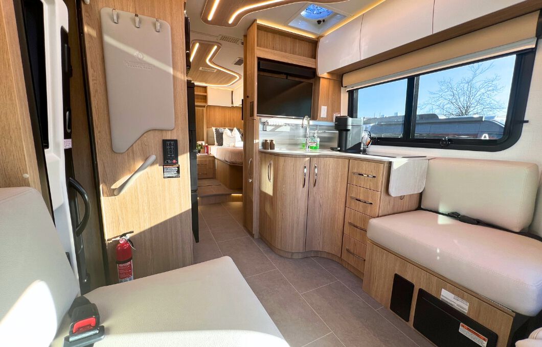 Fraserway B Class Wohnmobil Innenansicht