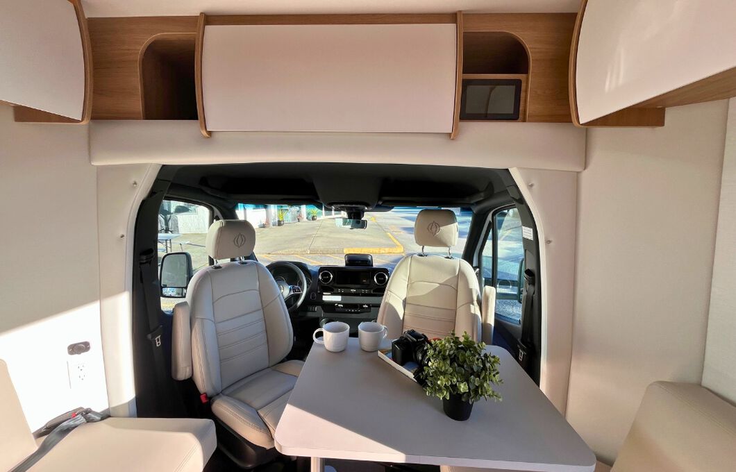 Fraserway B Class Wohnmobil Innenansicht