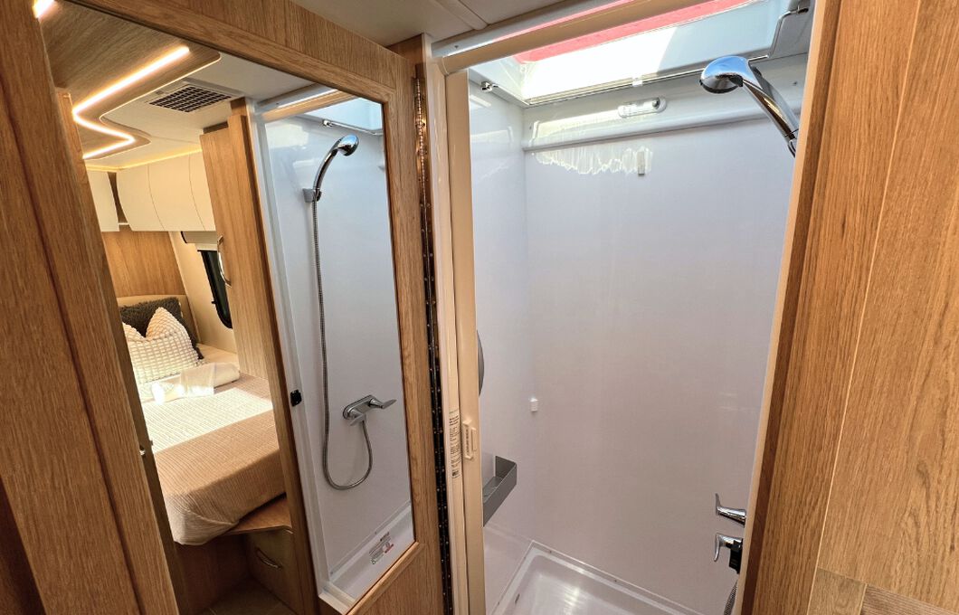 Fraserway B Class Wohnmobil Innenansicht