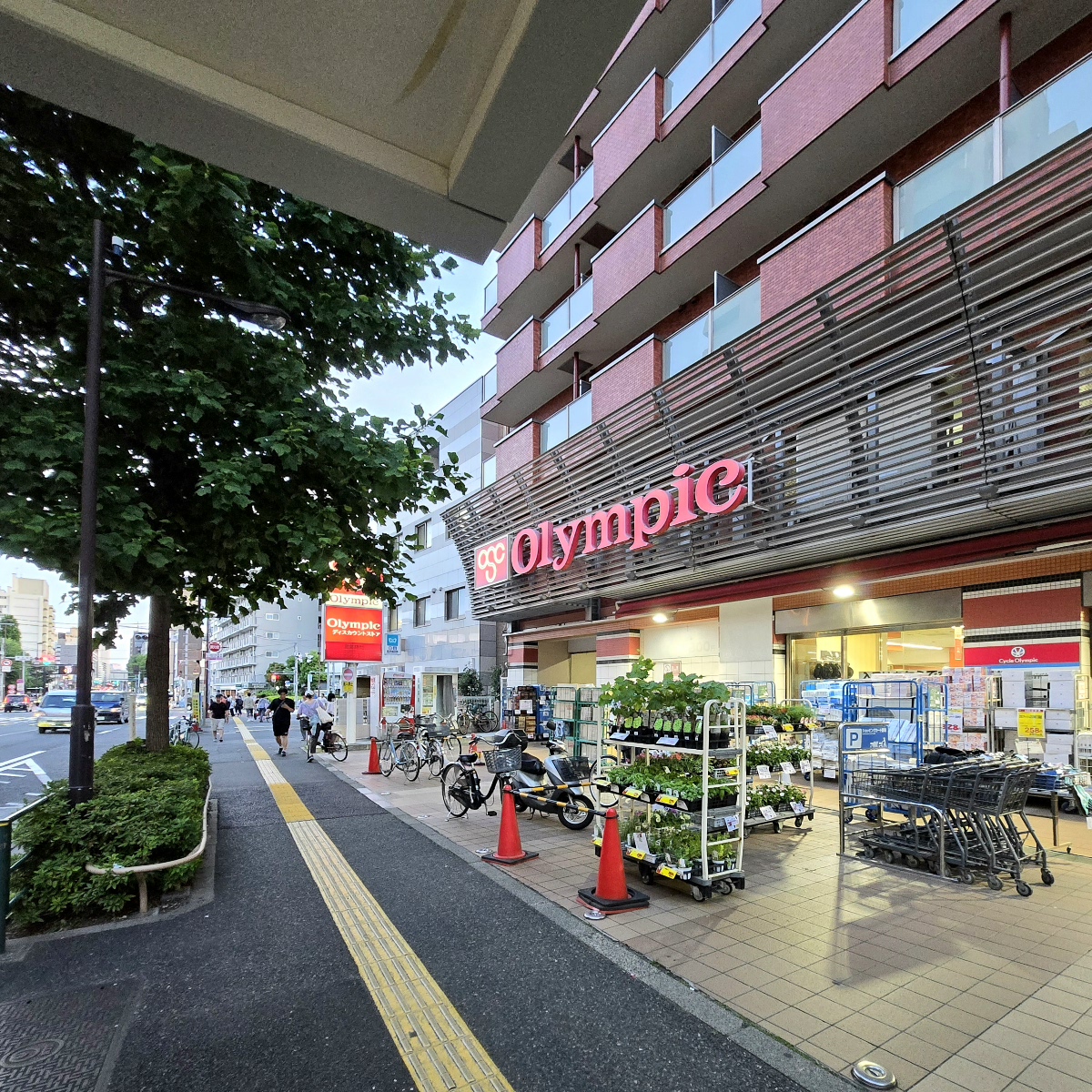 オリンピック早稲田店（850ｍ）