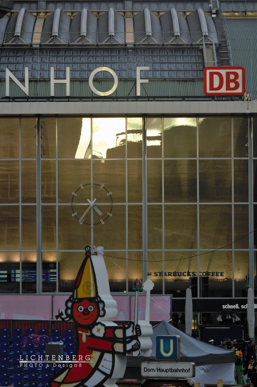 Bahnhof & Roter Funke