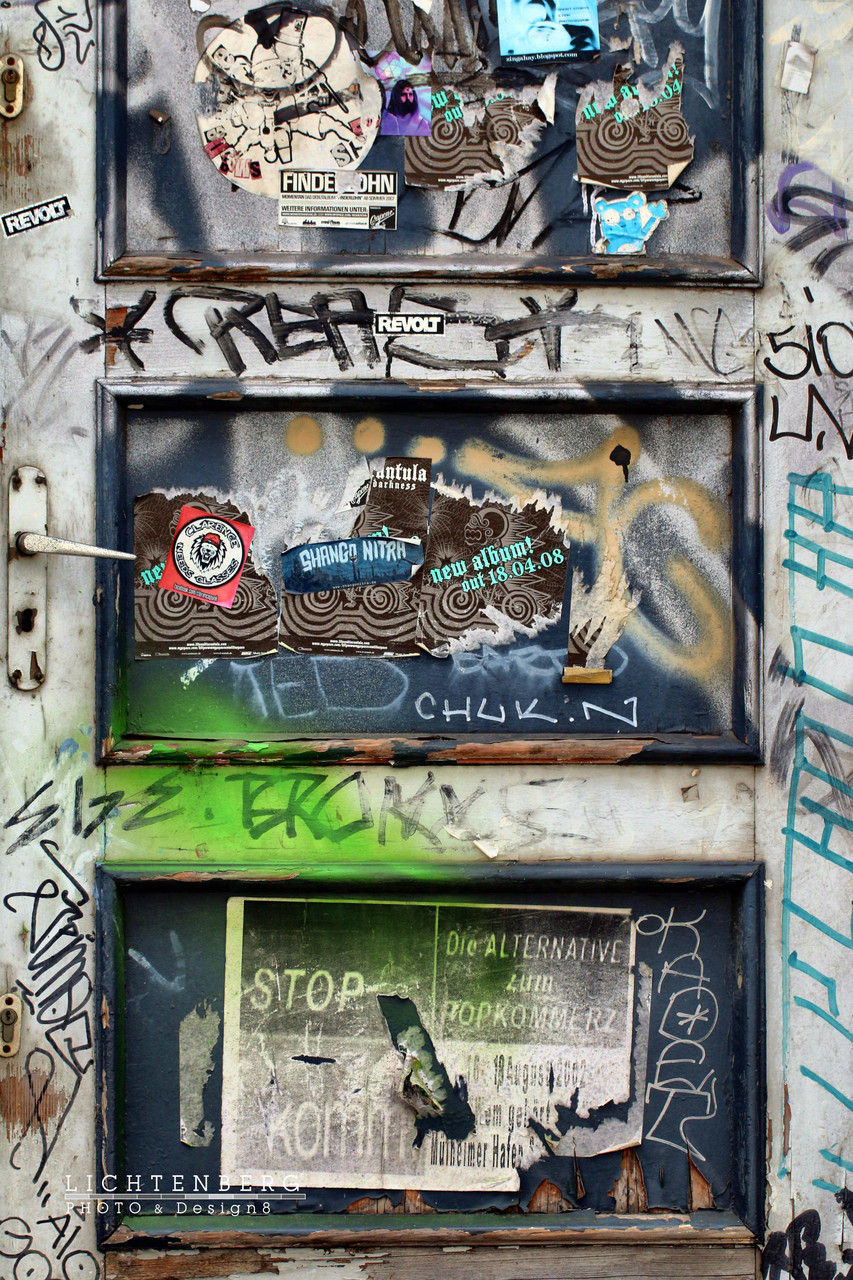 Türe & Schriften | Door & writings