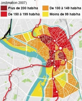 une densité moyenne de 140 habitants/ha, plus que la plupart des quartiers de Toulouse (source Mairie).