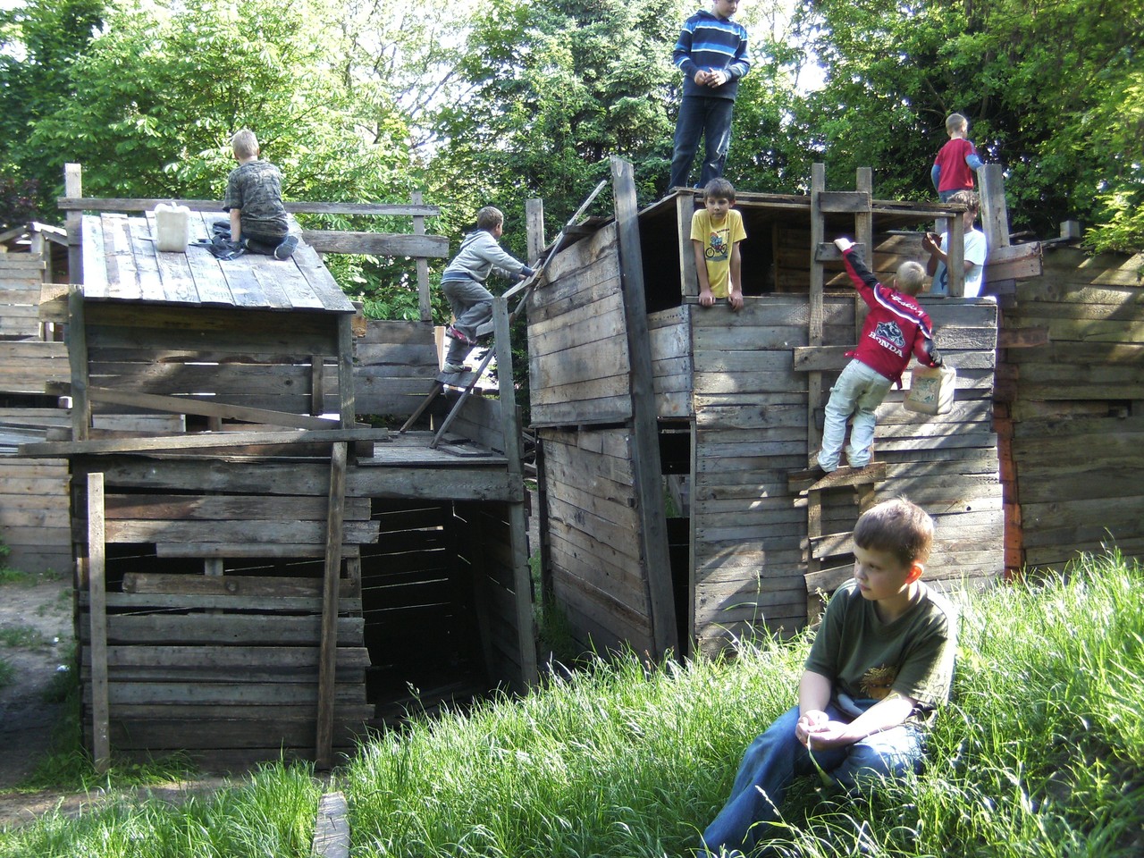 Aktivspielplatze Abenteuerspielplatze Bauspielplatze Und Naturspielplatze Laja Bayern E V