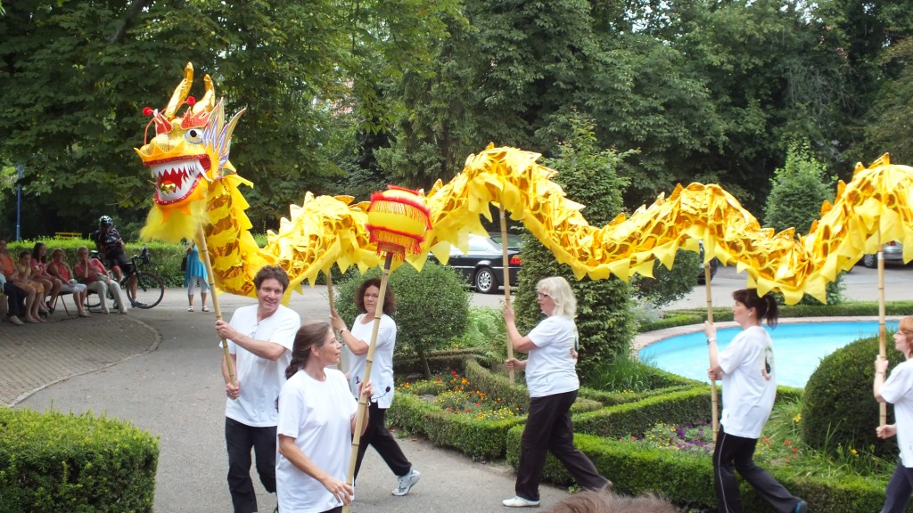 Qigong-Übung, Panzi-Gong, 盤子功, Teller-Qigong, Teetassen-Übung