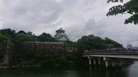 極楽橋側からの大阪城。
