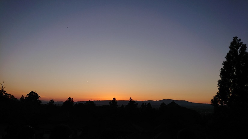 東大寺二月堂の屋上からの夕日！