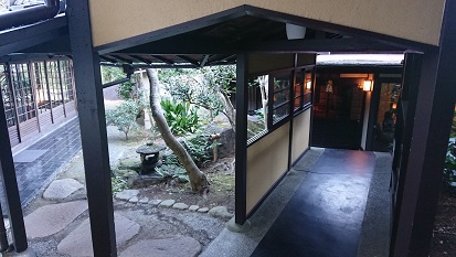 宿の渡り廊下